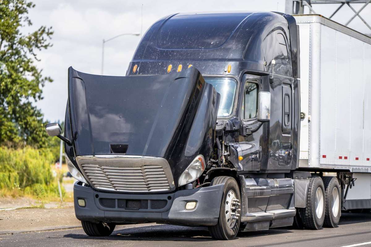 Semi truck engines